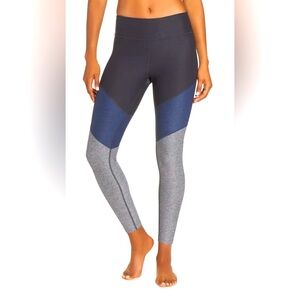 OUTDOOR VOICES tri-tone Leggings size M + matching Slashback Crop Top Size S